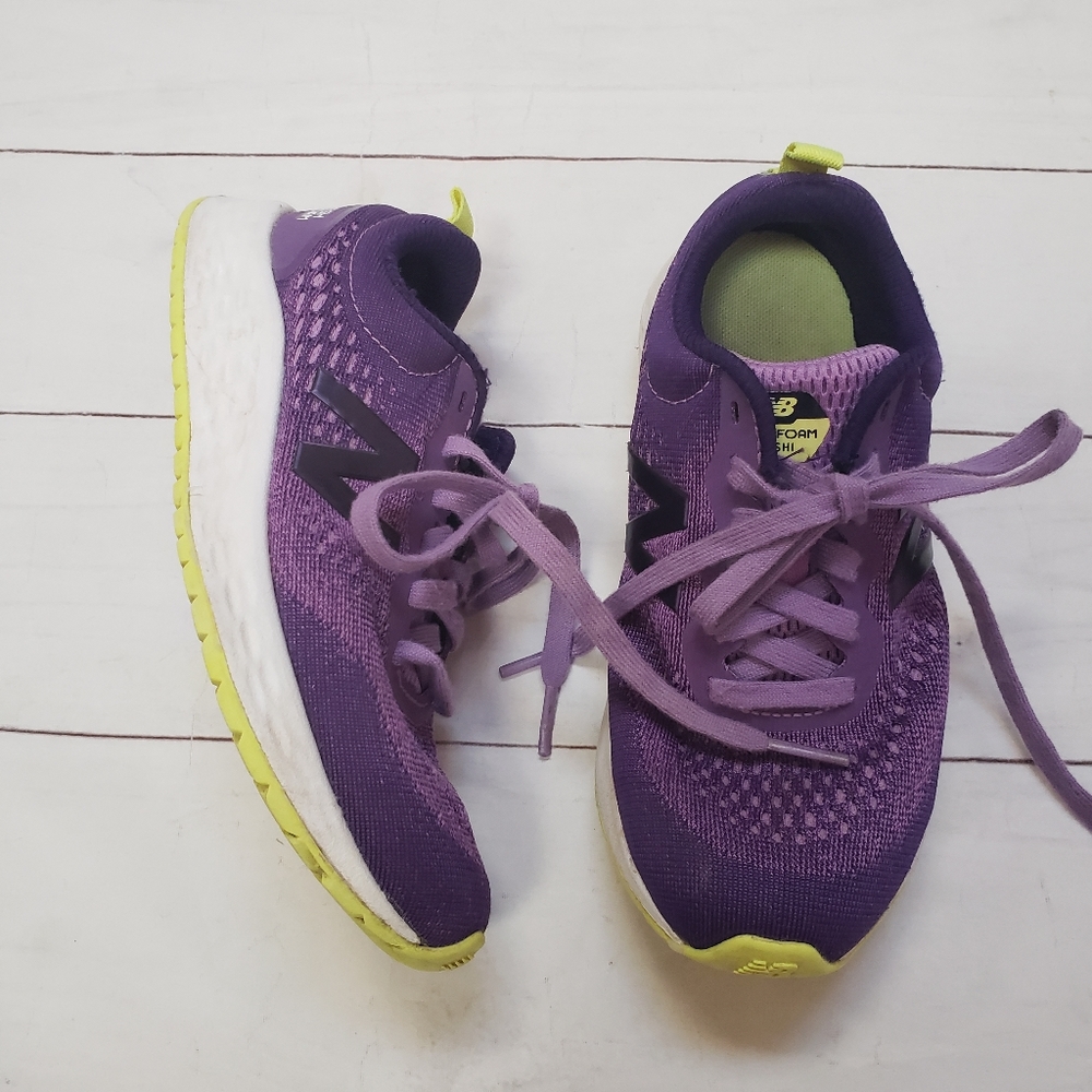 New Balance Girls Purple Sneakers Sz 1.5